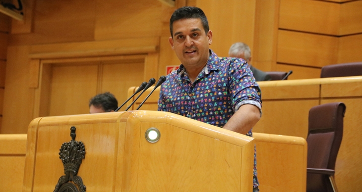 El Gobierno incumple la Constitución al no publicar la Carta Magna en extremeño El Gobierno incumple la Constitución al no publicar la Carta Magna en extremeño