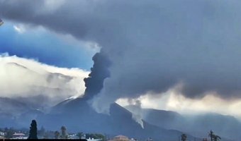 El volcán de la Palma se reactiva provocando fuertes explosiones