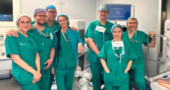 Realizan la primera cirugía de extirpación de riñón con robot quirúrgico de Extremadura