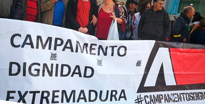 Reaccionan a la petición de VOX en Extremadura: "Hay que combatir su racismo”