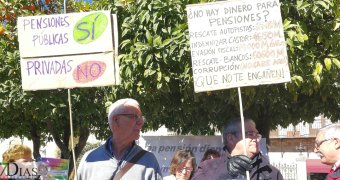 Los pensionistas se manifiestan este lunes por toda España