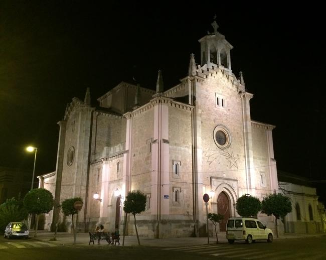 Nueva iluminación ornamental para la Iglesia de San Juan de Don Benito
