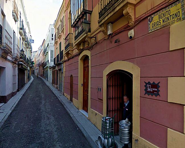 La calle Arias Montano será cortada al tráfico a partir del lunes