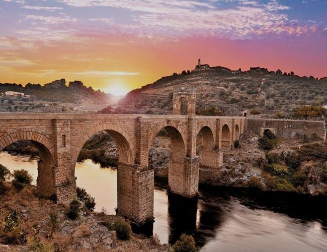  Apoyo a la candidatura del Puente de Alcántara como Mejor Rincón de España 2014