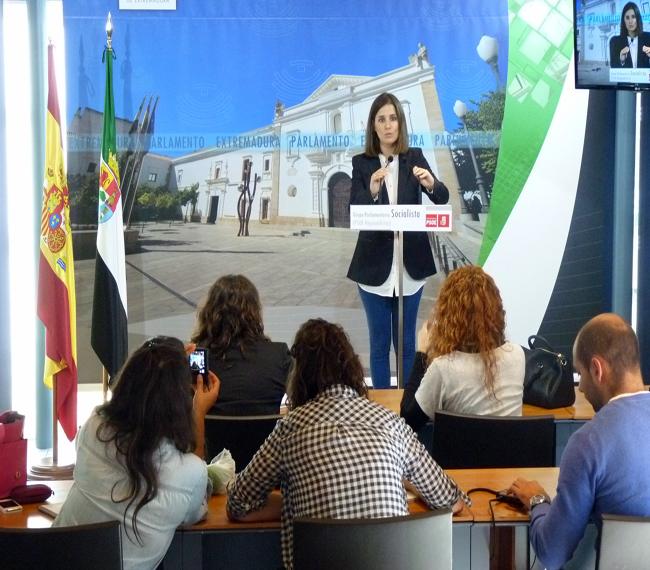 PSOE y PREx CREx lamentan el “retroceso” en la Renta Básica