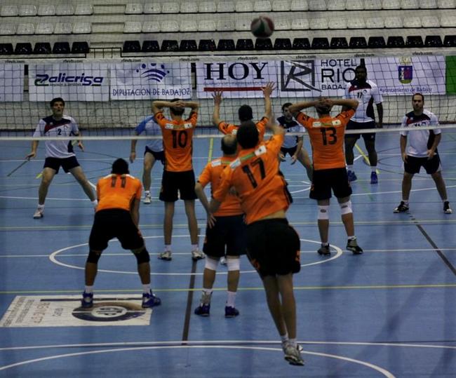El Voleibol Hotel Río Badajoz se queda sin opciones de Play Off 