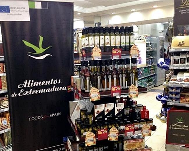 Alimentos de Extremadura en más de cincuenta hipermercados de España