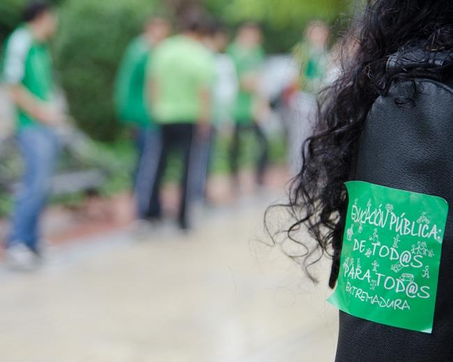 FETE-UGT critica la tardanza de la Junta con la enseñanza de Adultos