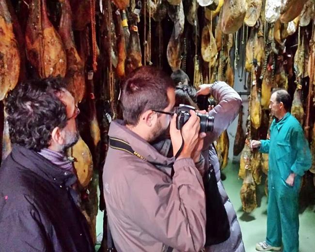 La ruta del jamón ibérico atrae a medios italianos de referencia