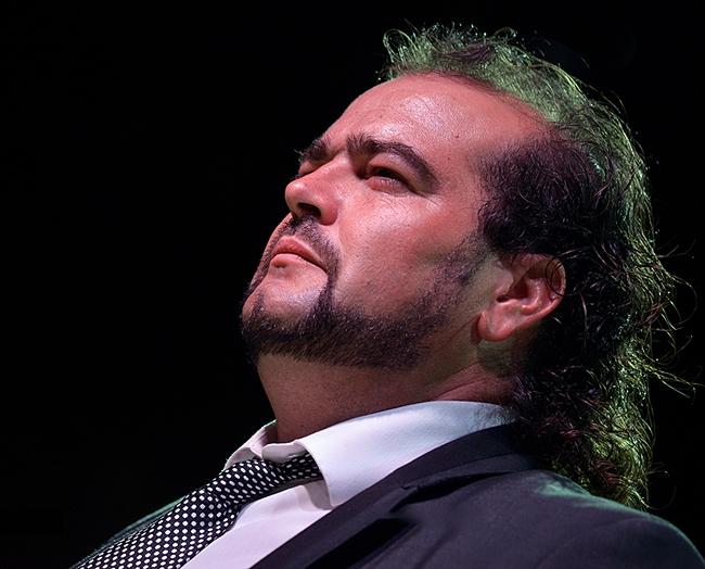 Miguel de Tena presenta esta noche su último disco "A Porta Gayola"