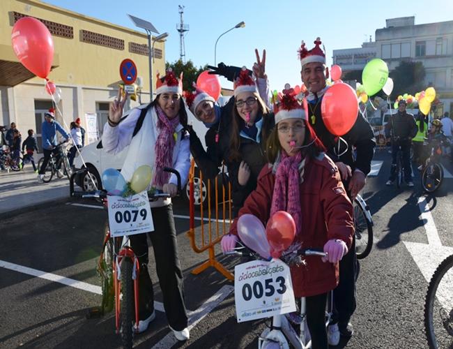 La ciclocabalgata reúne a cerca de 1.000 participantes 