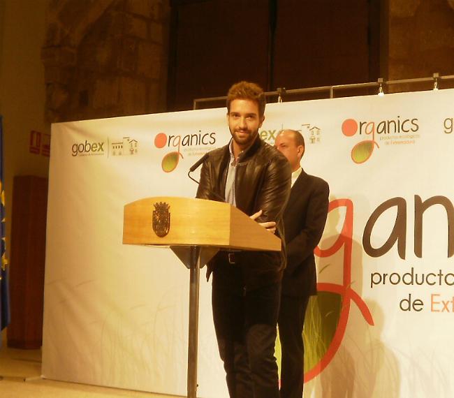 Pablo Alborán llevará a “Organics Extremadura” por más de 20 países