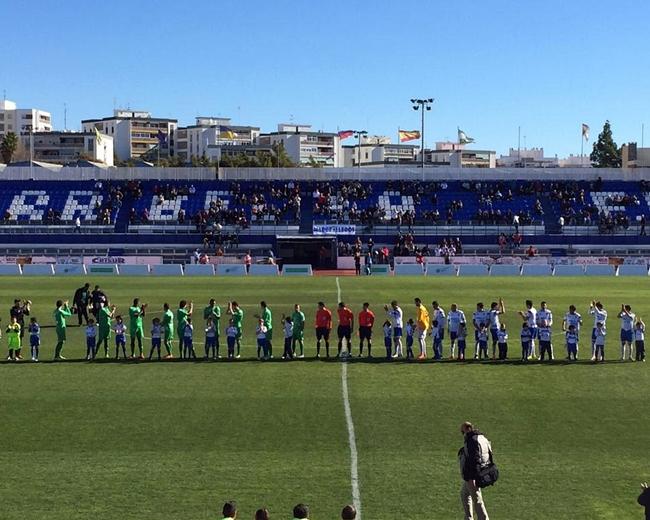 Victorias de Villanovense y Cacereño en Segunda B