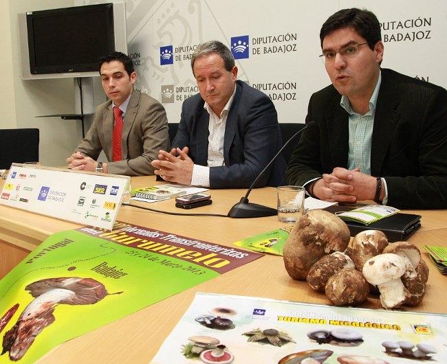Villanueva del Fresno celebra las VII Jornadas Transfronterizas del Gurumelo