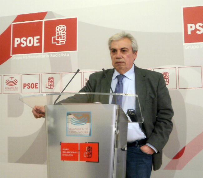 PSOE critica el “enchufe” y “fraude” del caso de las ITV en la región