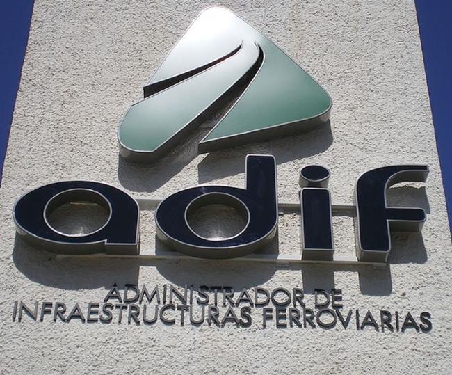 Finalizan las obras de supresión de dos pasos a nivel en Almendralejo