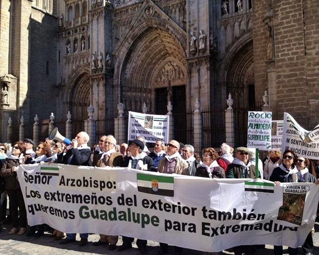 Extremeños reclaman en Toledo la extremeñidad de Guadalupe