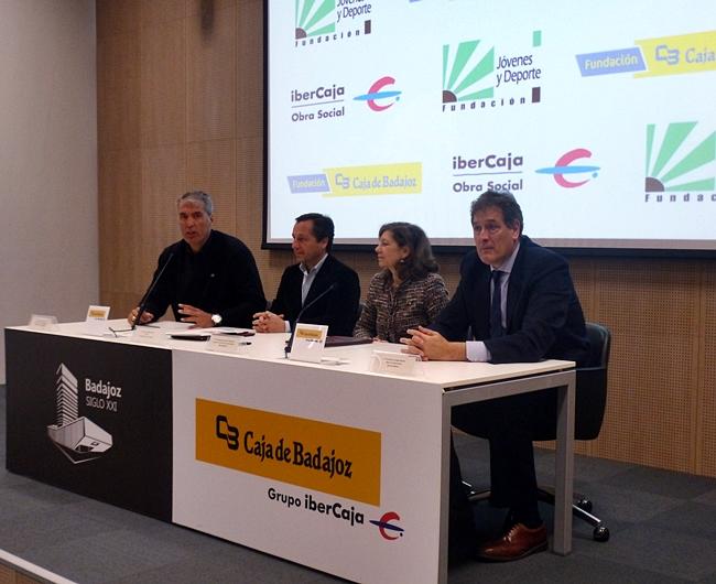 Caja Badajoz apuesta por el fomento del deporte escolar