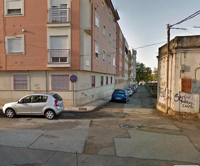 Herido un joven en un accidente de moto en Badajoz