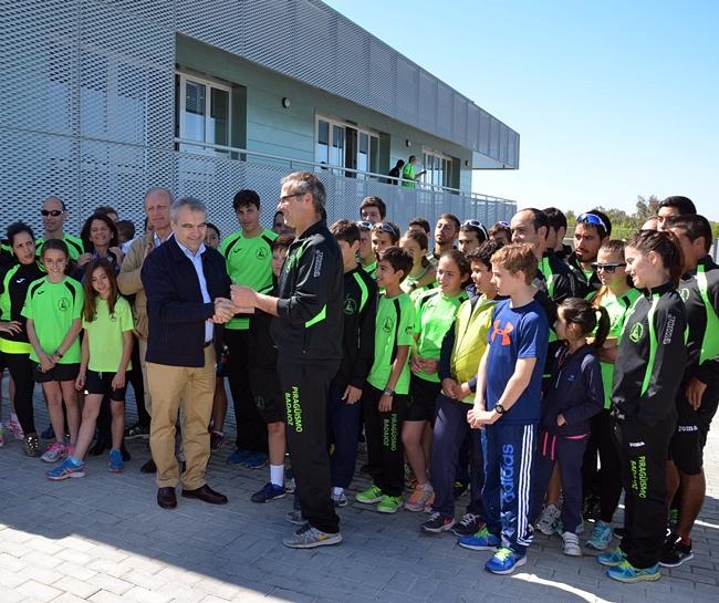 El club de piragüismo de Badajoz estrena sus nuevas instalaciones