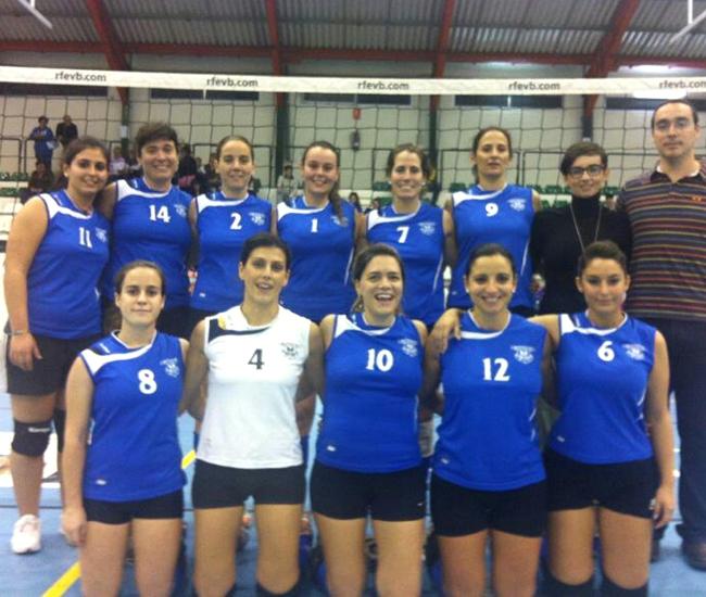 Los 2 equipos de voleibol femenino comienzan la liga midiéndose en derby