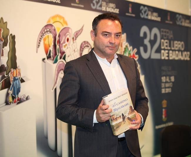 Sánchez Adalid presenta en Badajoz su obra El camino mozárabe