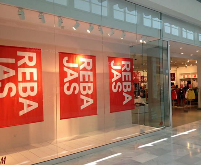 Las rebajas de verano llegan con un gasto medio de 60 euros en la región
