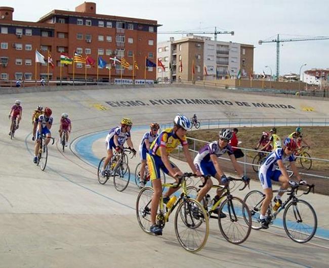 Mérida celebra hoy el campeonato de Extremadura de Ciclismo en Pista