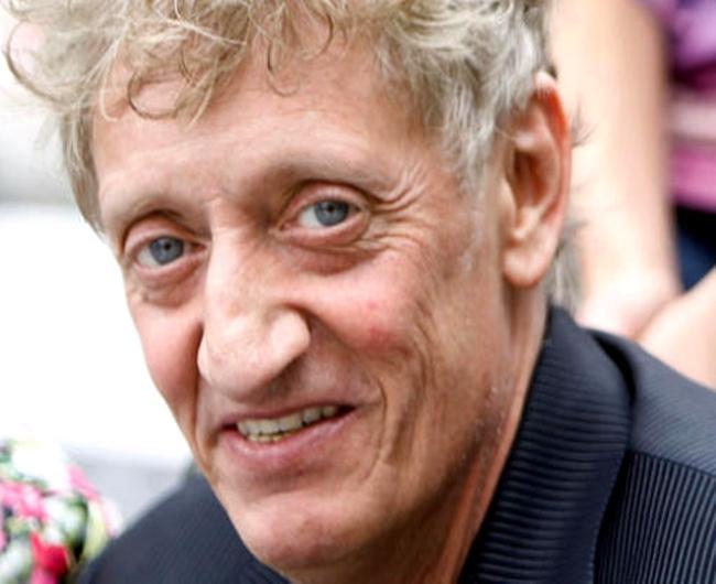 Suspenden el espectáculo de Enrique San Francisco