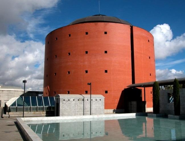 El MEIAC de Badajoz acoge desde hoy la exposición A Tres Bandas
