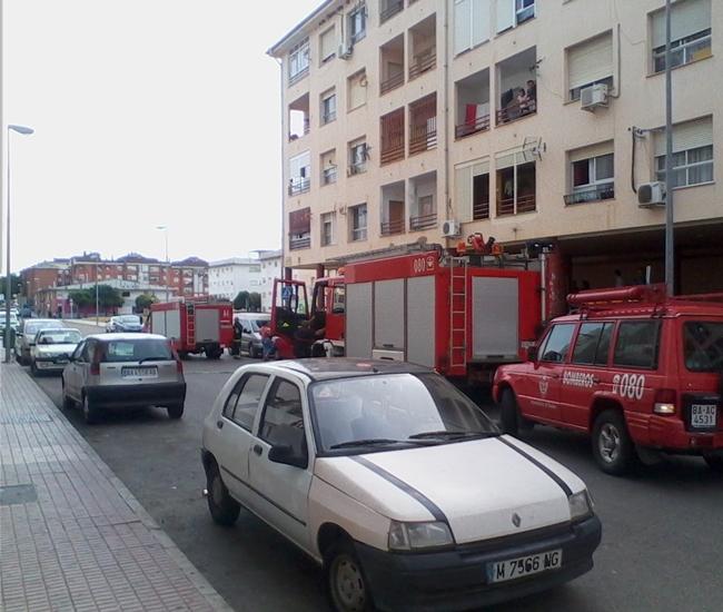 Incendio en una vivienda de la barriada Suerte de Saavedra