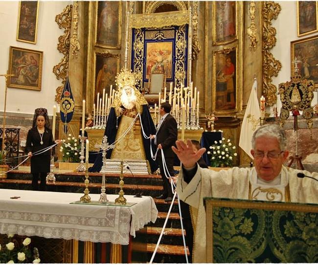 Queda bendecida la nueva imagen de la Virgen de la Aurora de Badajoz