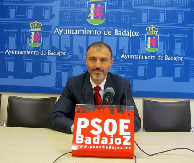 El PSOE de Badajoz quiere “descontar” a FCC “trabajos que no hace”