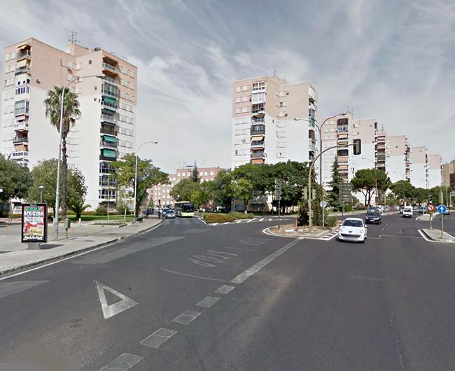 Accidente de tráfico en la avenida Antonio Masa Campos de Badajoz