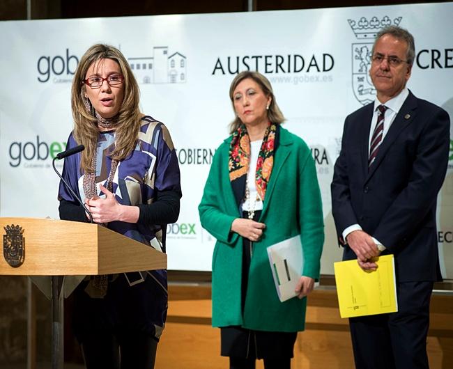 La UEx ofrecerá un grado, cinco másteres y seis doctorados nuevos el próximo curso
