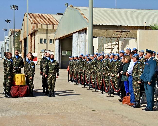 El soldado extremeño fallecido recibió un emotivo adiós en el Líbano