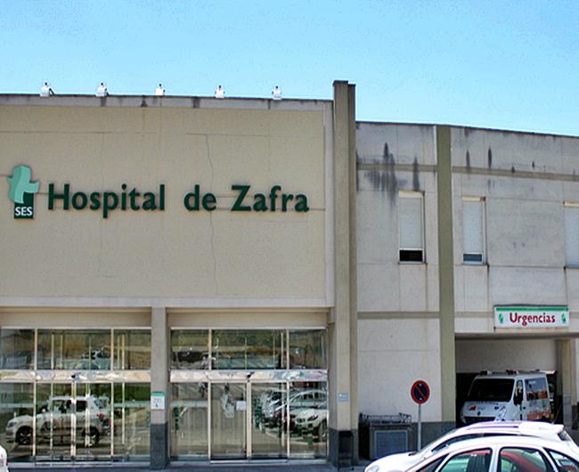 Herido grave tras una salida de vía en Los Santos de Maimona