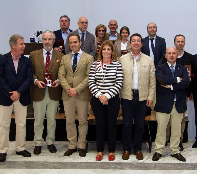 Echávarri entrega en Cáceres los Premios Caza Extremadura 2014