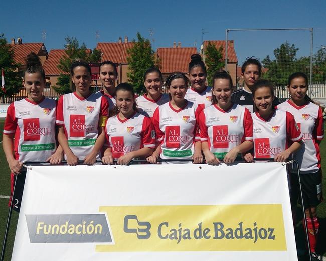 El Santa Teresa de fútbol femenino se lleva el derbi extremeño