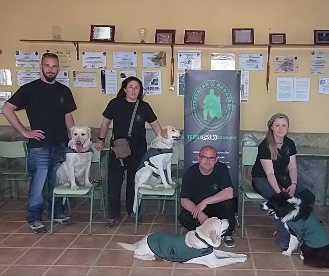 Terracan utilizará a perros como terapia saludable en Badajoz