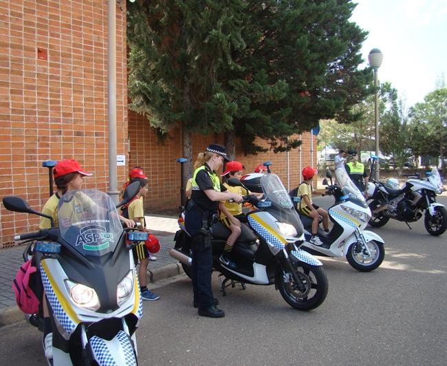 Visita a la Academia de Seguridad Pública en Badajoz