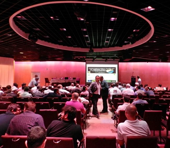 Celebrado el I encuentro de tecnología drone con gran participación pacense