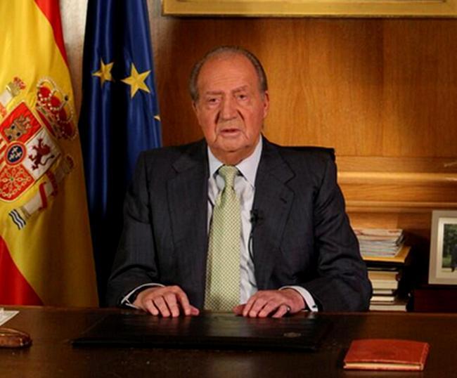 El Rey, Juan Carlos I, abdica