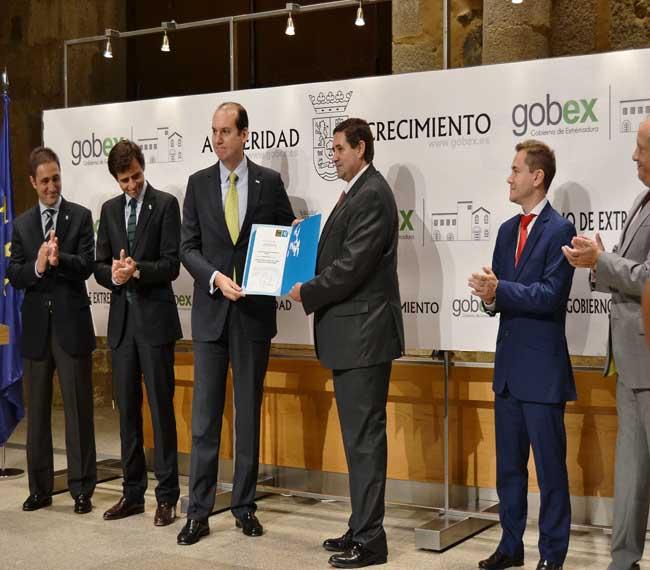 El Complejo Hospitalario de Badajoz, reconocido como “centro  de excelencia”
