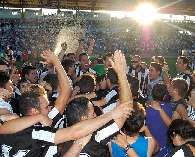 Vídeo del ascenso del CD.Badajoz a Tercera División