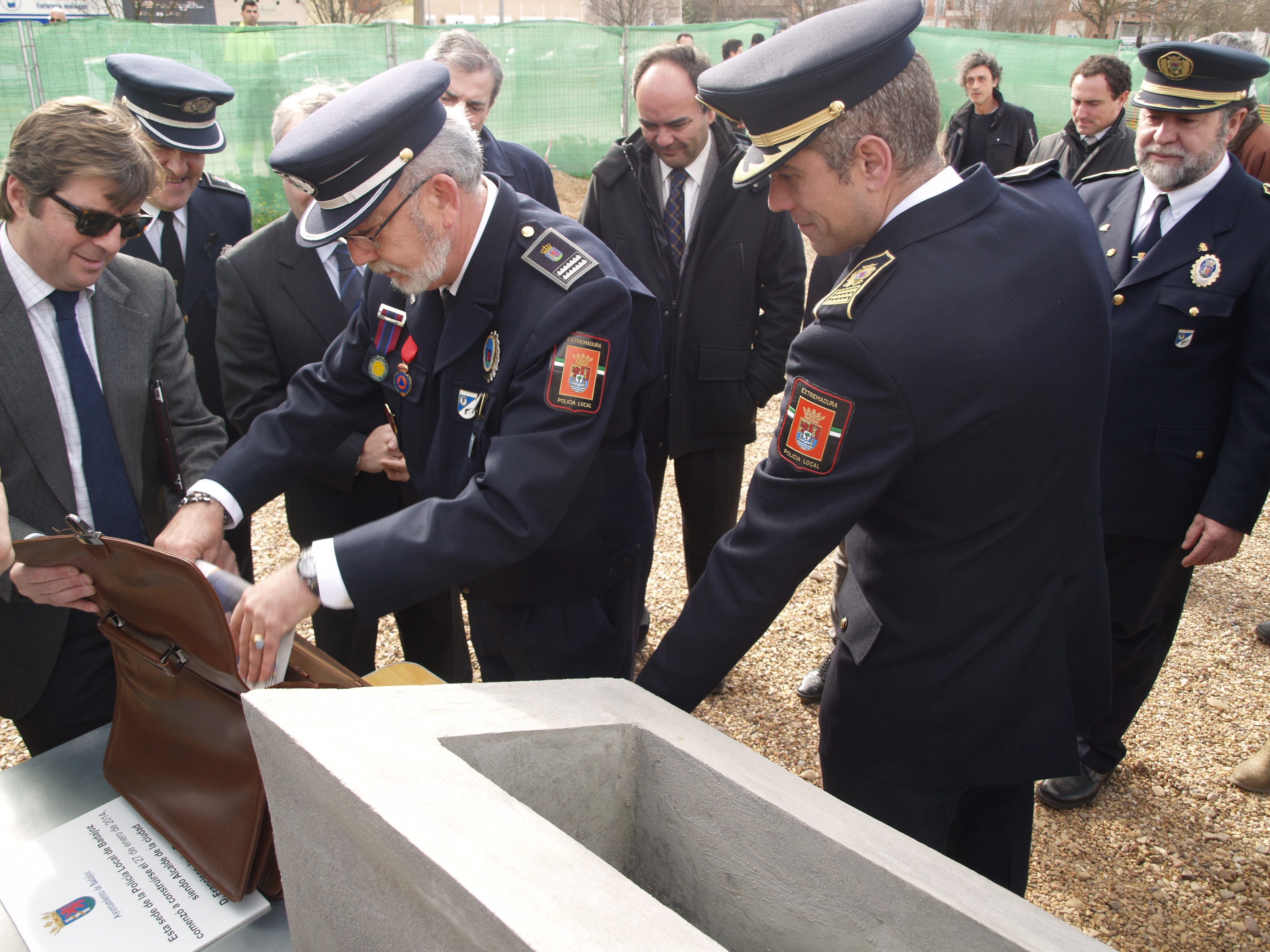 Fragoso coloca la primera piedra de la nueva sede de la Policía Local