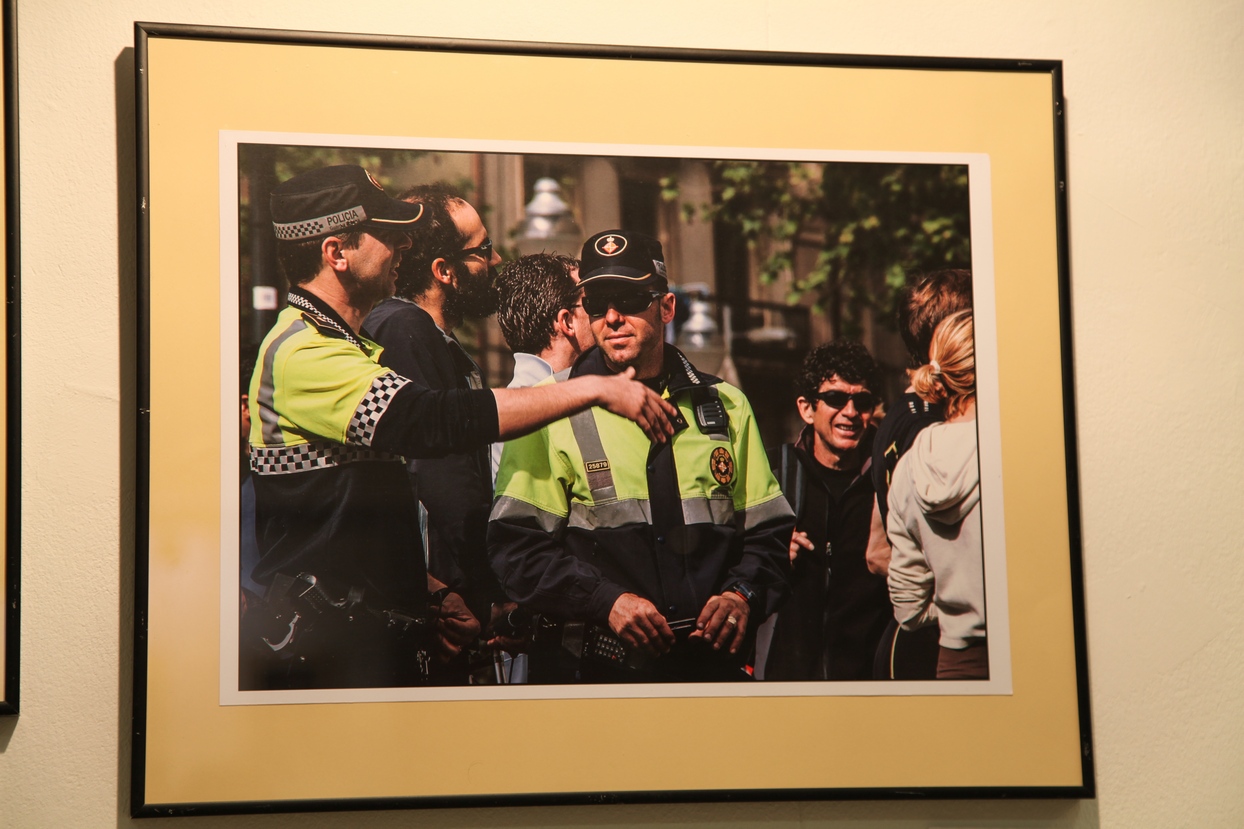 Las fotografías del concurso policial se exponen en el Luis de Morales de Badajoz