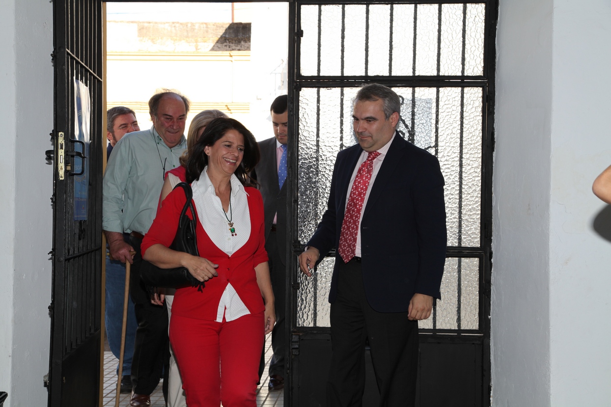 Fragoso visita la Escuela de Artes y Oficios Adelardo Coversí de Badajoz