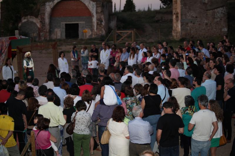 Gran acogida de la ruta teatralizada por el Casco Antiguo de Badajoz