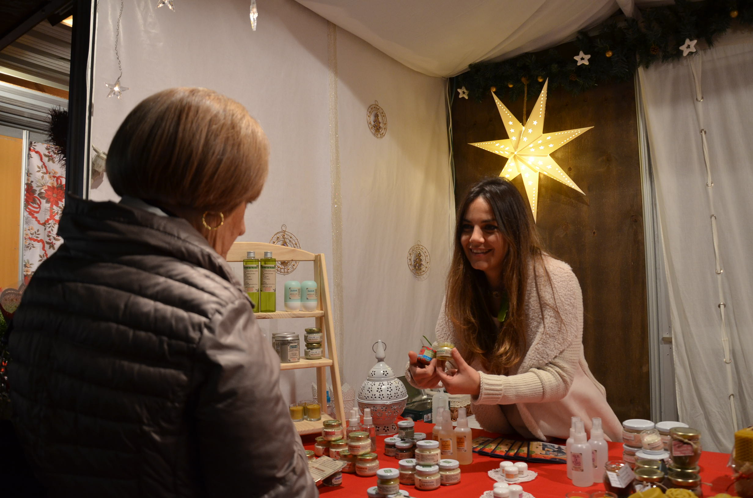 Imágenes de la inauguración del alumbrado y el mercado navideño